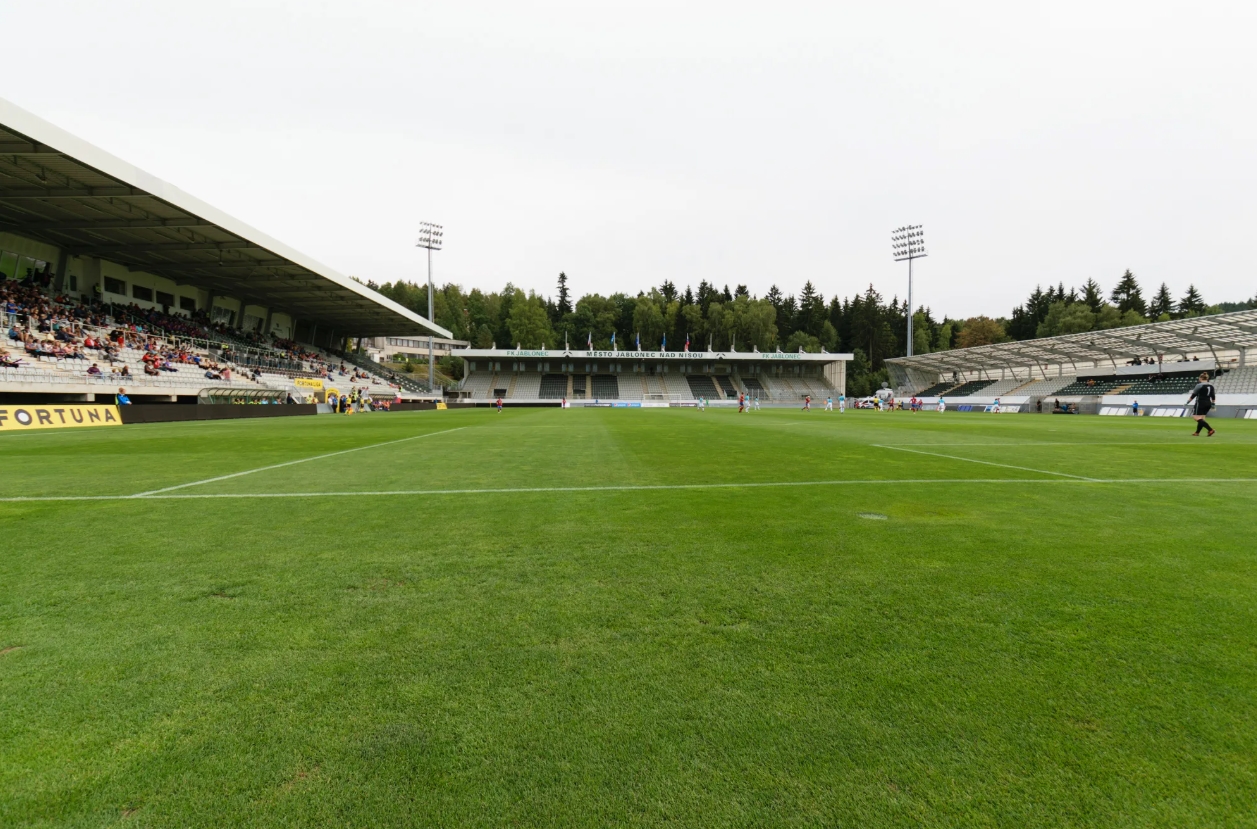 Chyby rozhodčího v zápase FC Jablonec co se pokazilo
